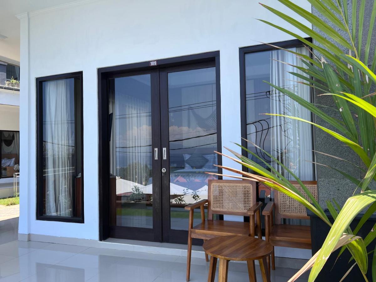 Grand Yuna Hotel Nusa Penida Toyapakeh Exterior foto