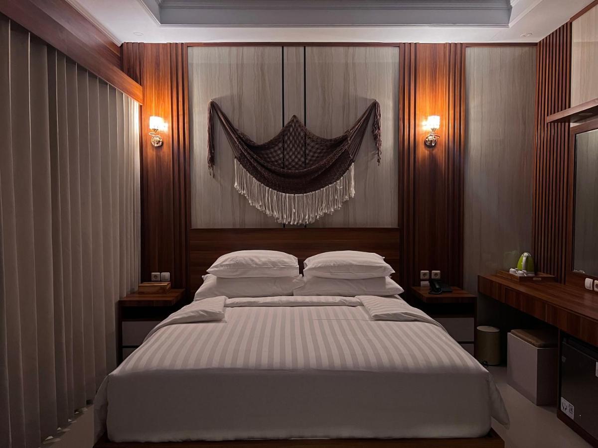 Grand Yuna Hotel Nusa Penida Toyapakeh Exterior foto