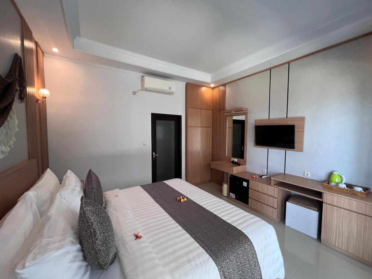 Grand Yuna Hotel Nusa Penida Toyapakeh Exterior foto