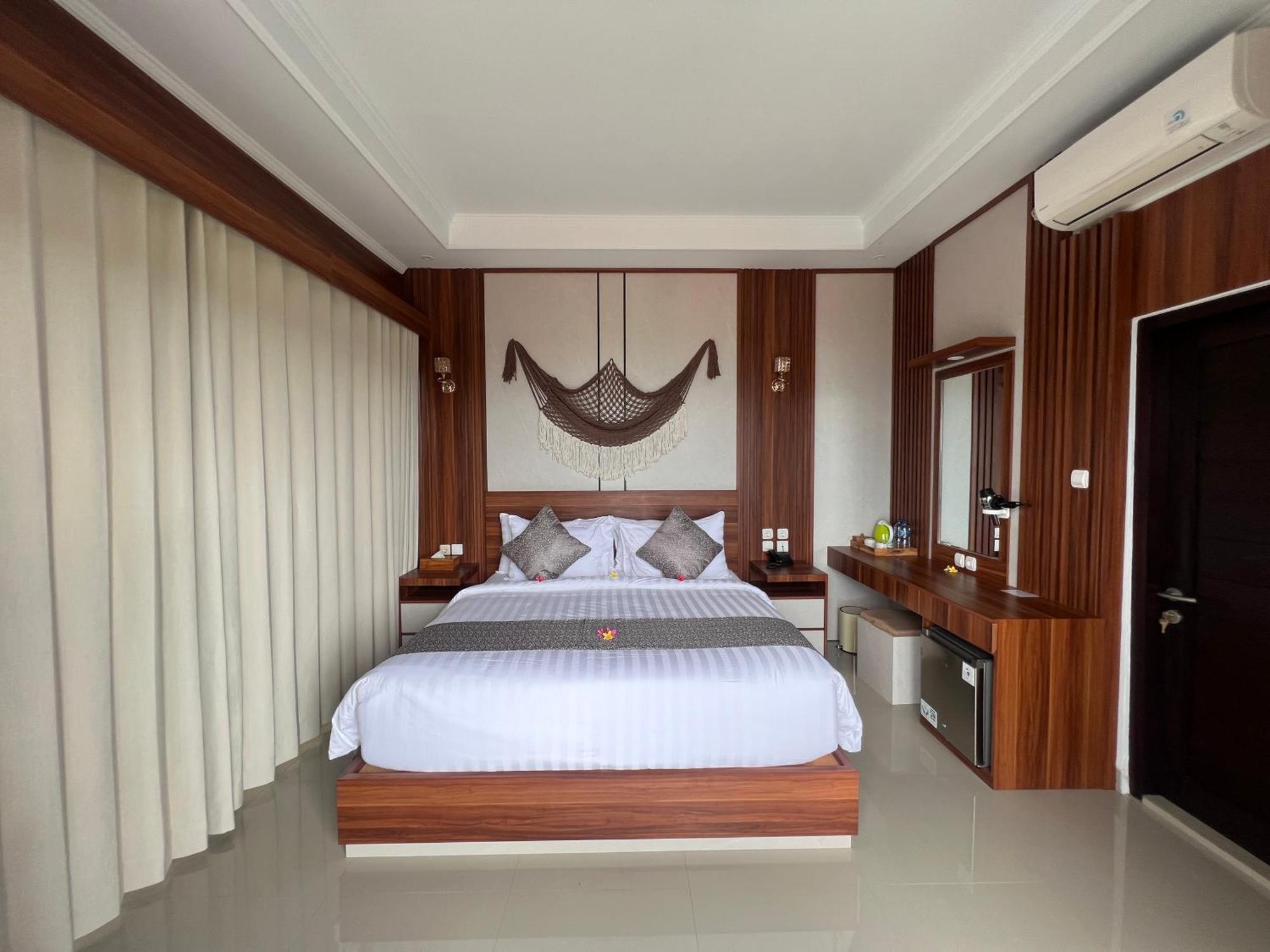 Grand Yuna Hotel Nusa Penida Toyapakeh Exterior foto