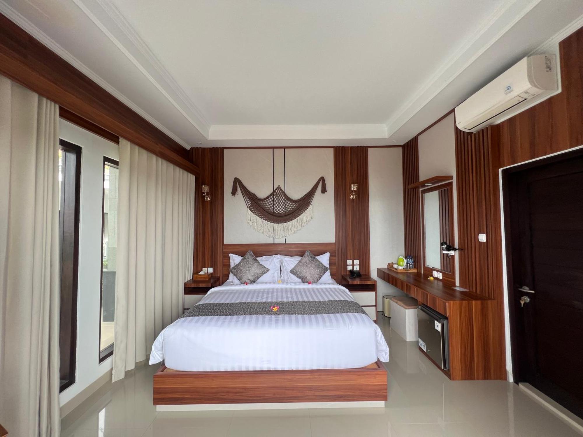 Grand Yuna Hotel Nusa Penida Toyapakeh Exterior foto