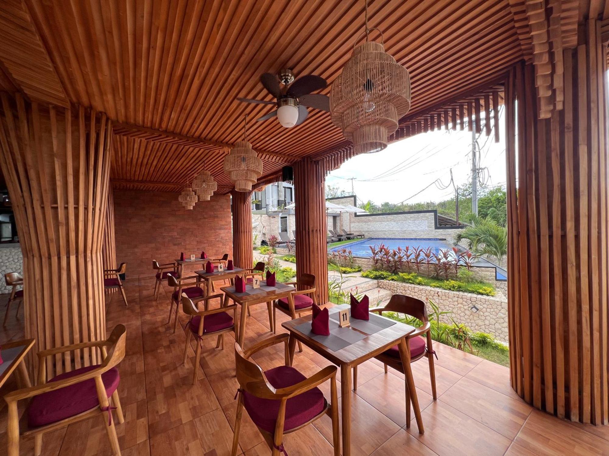 Grand Yuna Hotel Nusa Penida Toyapakeh Exterior foto