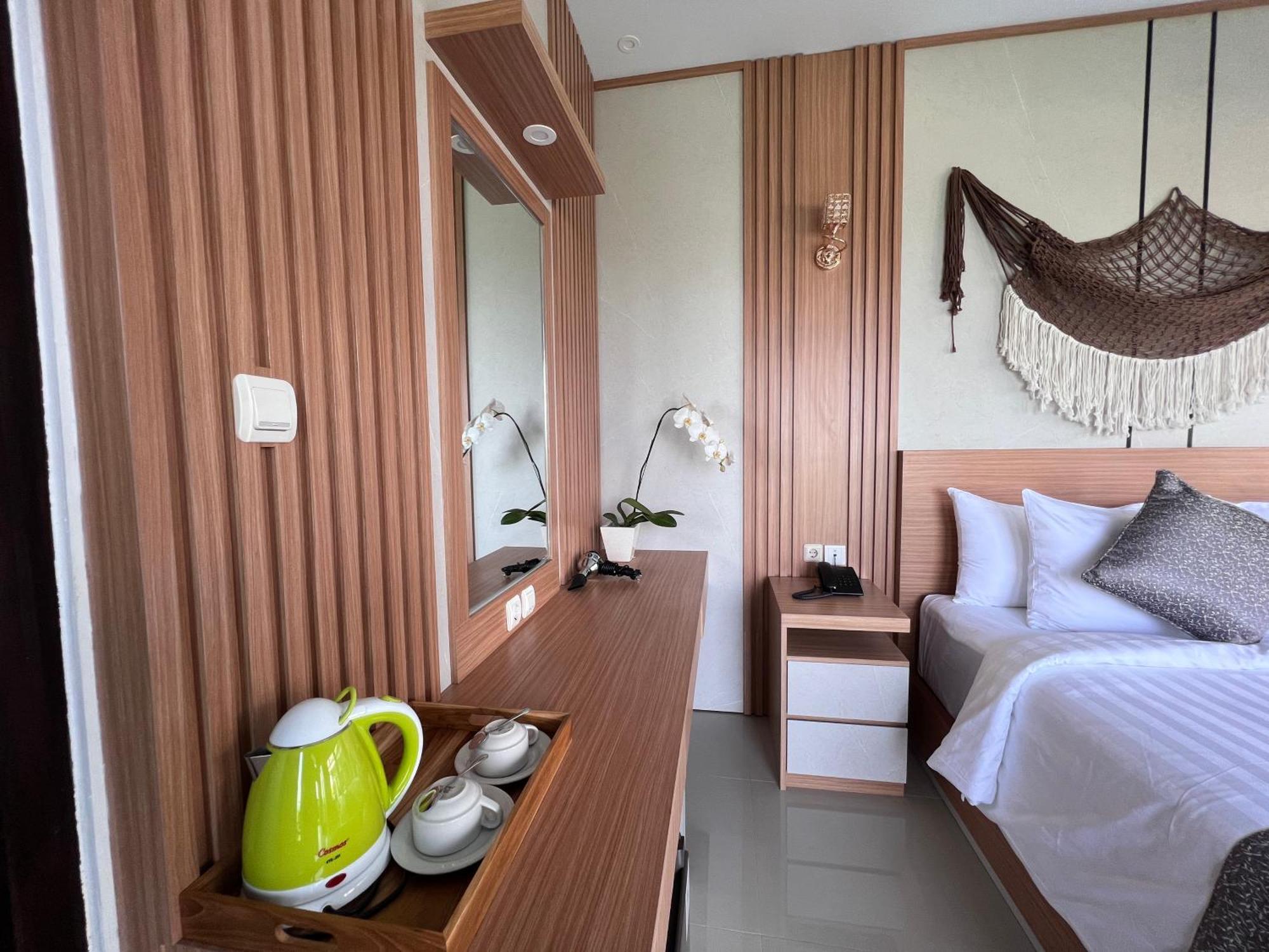 Grand Yuna Hotel Nusa Penida Toyapakeh Exterior foto
